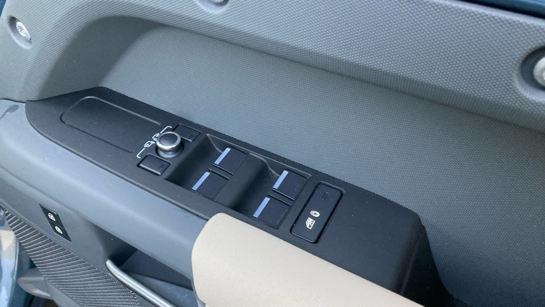 Land Rover Defender 3.0 D250 S 110 5dr Auto Diesel Estate